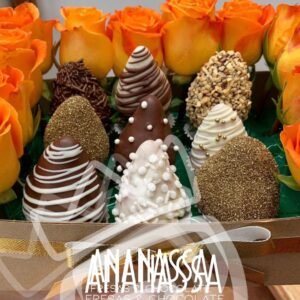 FRESAS CON ROSAS